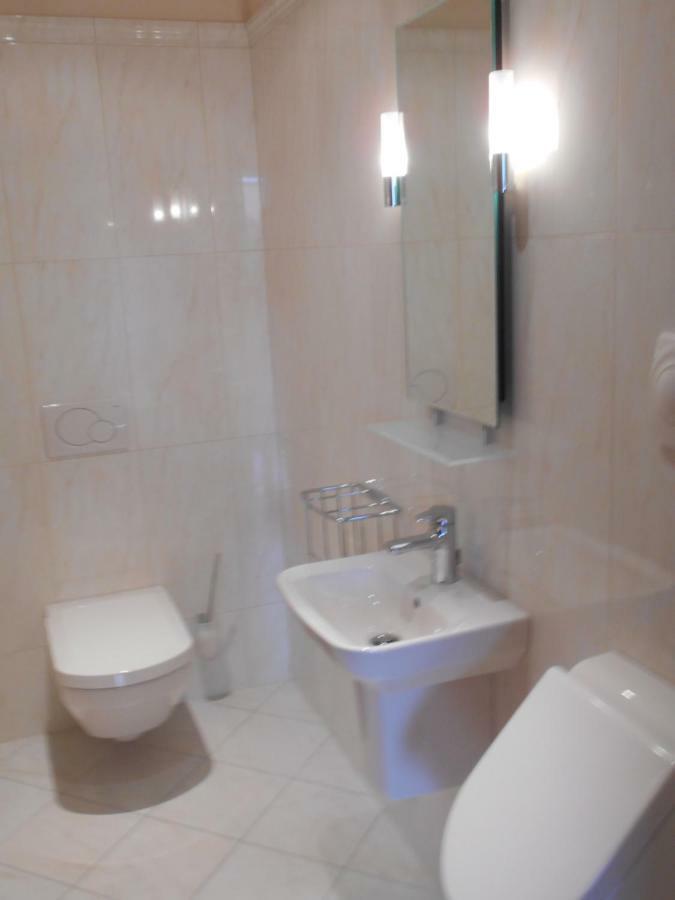 Perchtoldsdorf Schnell-Bahn / Bahnhof Liesing Apartment Екстериор снимка